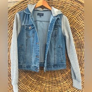 Women’s Jean Jacket